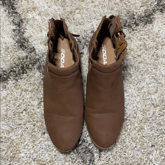 Soda Shoes - Brown Booties